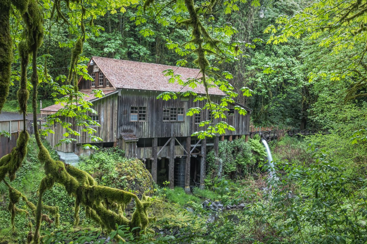 Cedar Creek Grist Mill