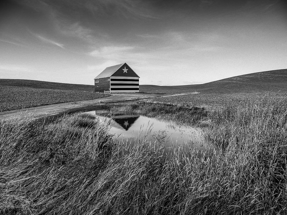 Star Barn by the Water